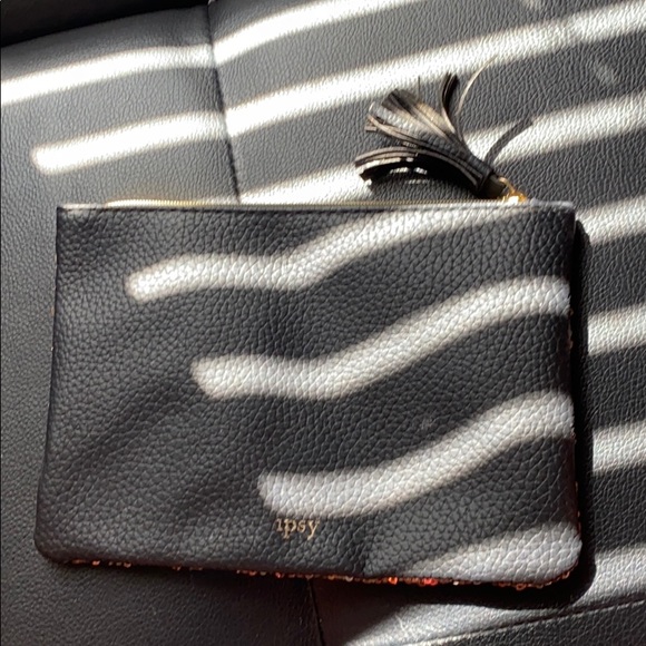 Bag - Picture 2 of 2